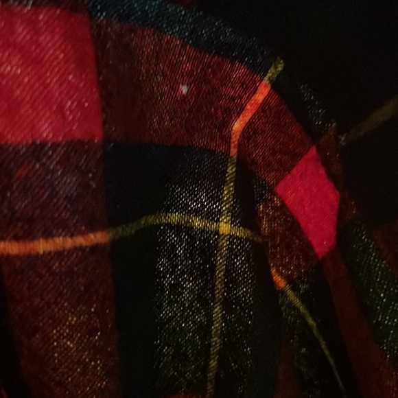 Pendleton shirt, with a few holes - Picture 3 of 3